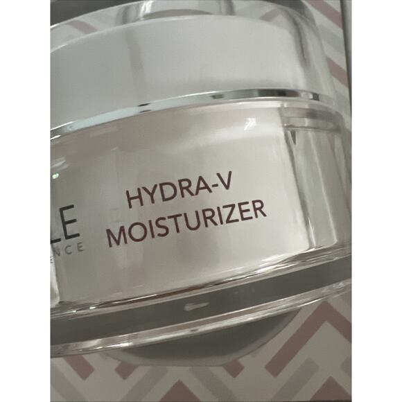 LORDE + BELLE Consciously created SKINCARE REGIMEN 3:1 GIFT SET Retail $199 NIB - Picture 4 of 16